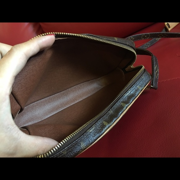 SOLD OUT! Louis Vuitton Marly crossbody bag - Picture 6 of 8